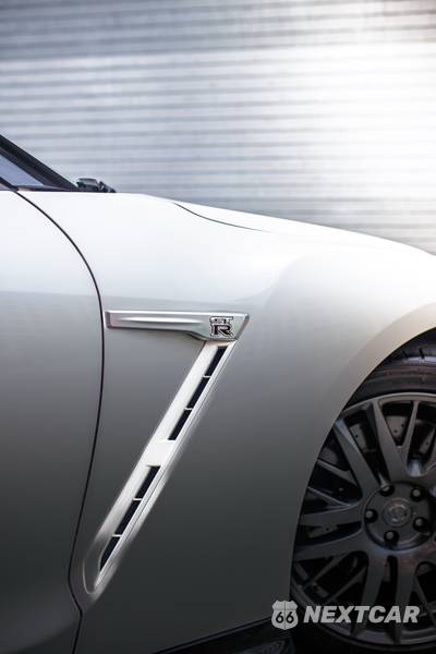 2020 Nissan GT-R Premium - zdjęcie 18 z 25 - miniatura