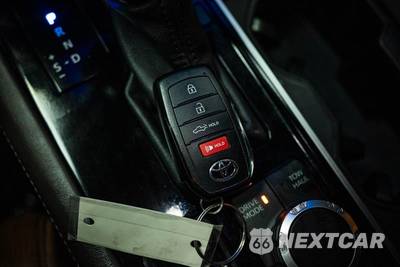2022 Toyota Tundra Hybrid 1794 Edition Crew Cab Medium Bed - zdjęcie 23 z 30 - miniatura