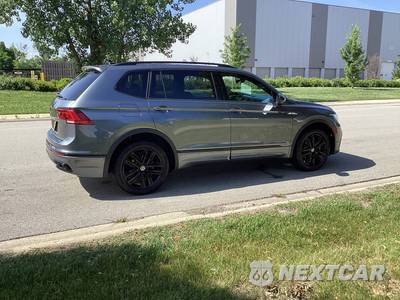2022 Volkswagen Tiguan SE R-Line Black - zdjęcie 4 z 18 - miniatura