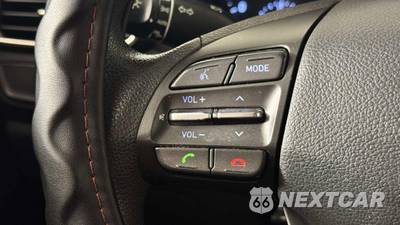 2019 Hyundai Elantra GT Hatchback - zdjęcie 18 z 28 - miniatura