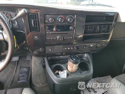 2014 GMC Savana 1500 Upfitter Van 3LT 135.0" WB - zdjęcie 11 z 39 - miniatura