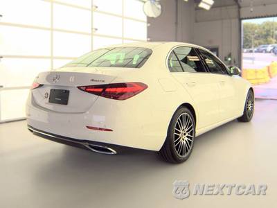 2023 Mercedes-Benz C 300 4MATIC Sedan - zdjęcie 4 z 26 - miniatura