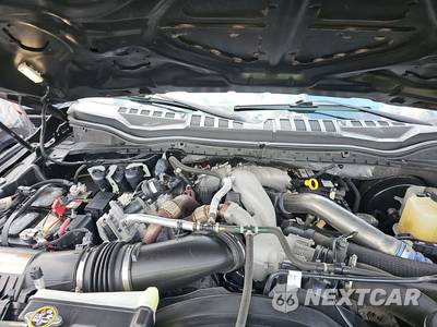 2021 Ford Super Duty F-250 Lariat Crew Cab Medium Bed - zdjęcie 15 z 34 - miniatura