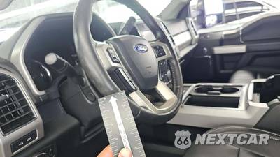 2021 Ford Super Duty F-250 Lariat Crew Cab Medium Bed - zdjęcie 21 z 34 - miniatura