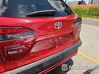 2022 Toyota Corolla Cross XLE - zdjęcie 16 z 18 - miniatura