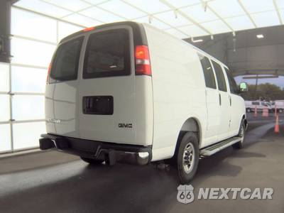 2025 GMC Savana 2500 Cargo Van 1WT 135.0" WB - zdjęcie 4 z 32 - miniatura