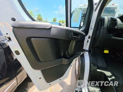 2025 Ram ProMaster 2500 Cargo Van Tradesman w/Passenger Seat Low Roof 136.0" WB - zdjęcie 9 z 28 - miniatura