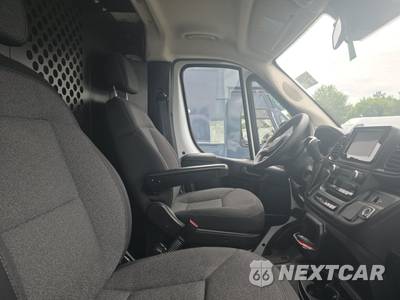 2025 Ram ProMaster 2500 Cargo Van Tradesman w/Passenger Seat Low Roof 136.0" WB - zdjęcie 8 z 27 - miniatura