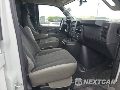 2025 Chevrolet Express 2500 Cargo Van 1WT 135.0" WB - zdjęcie 8 z 33 - miniatura