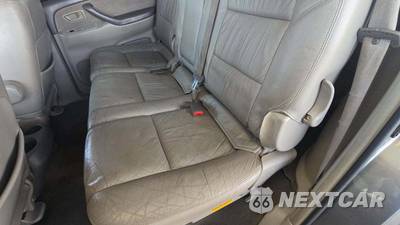 2004 Toyota Sequoia SR5 - zdjęcie 20 z 50 - miniatura