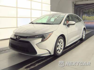 2026 Toyota Corolla LE Sedan - zdjęcie 1 z 34 - miniatura