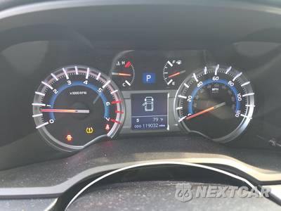 2017 Toyota 4Runner SR5 - zdjęcie 12 z 25 - miniatura