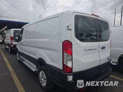 2025 Ford Transit 250 Cargo Van Low Roof 130.0" WB - zdjęcie 6 z 21 - miniatura