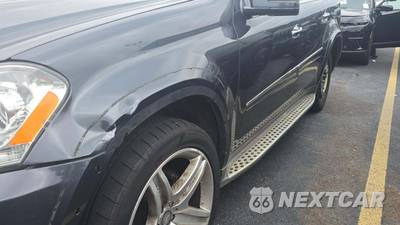 2011 Mercedes-Benz GL 550 4MATIC - zdjęcie 30 z 44 - miniatura