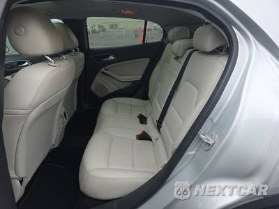2015 Mercedes-Benz GLA 250 - zdjęcie 13 z 32 - miniatura