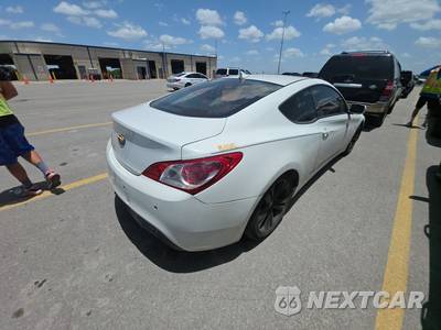 2012 Hyundai Genesis Coupe 3.8 Grand Touring w/Brown Interior - zdjęcie 4 z 38 - miniatura