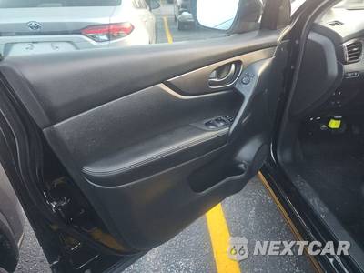 2020 Nissan Rogue Sport S - zdjęcie 9 z 17 - miniatura