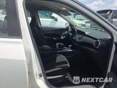 2022 Nissan Kicks SV - zdjęcie 8 z 19 - miniatura
