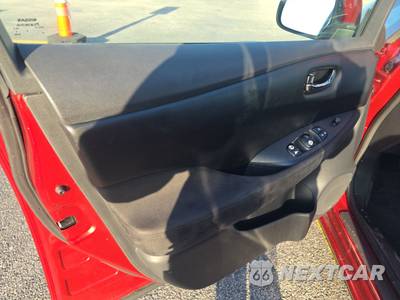 2013 Nissan LEAF S - zdjęcie 9 z 18 - miniatura