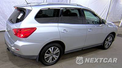 2017 Nissan Pathfinder SL - zdjęcie 4 z 22 - miniatura