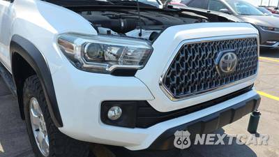 2019 Toyota Tacoma TRD Off-Road Crew Cab Medium Bed - zdjęcie 49 z 51 - miniatura