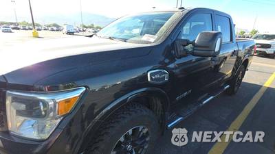 2017 Nissan TITAN PRO-4X Crew Cab Extra Short Bed - zdjęcie 35 z 42 - miniatura