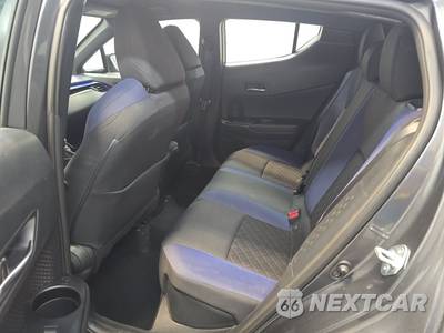 2022 Toyota C-HR XLE - zdjęcie 13 z 23 - miniatura