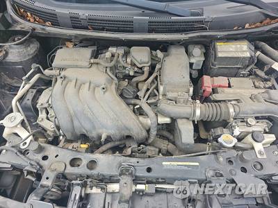 2016 Nissan Versa SV - zdjęcie 15 z 36 - miniatura