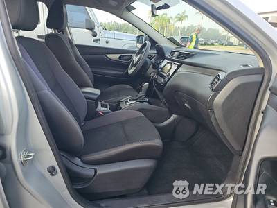 2018 Nissan Rogue Sport S - zdjęcie 8 z 34 - miniatura