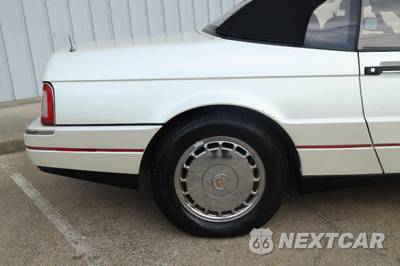 1990 Cadillac Allante - zdjęcie 24 z 50 - miniatura