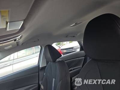 2024 Hyundai Elantra SEL - zdjęcie 17 z 19 - miniatura