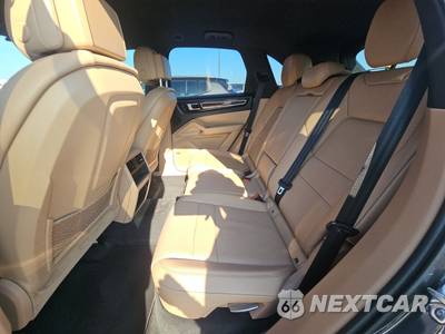 2019 Porsche Cayenne - zdjęcie 13 z 31 - miniatura