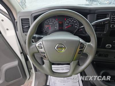 2018 Nissan NV2500 HD Cargo SV Standard Roof 146.1" WB - zdjęcie 10 z 36 - miniatura