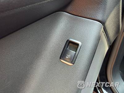 2014 Mercedes-Benz ML 350 - zdjęcie 67 z 113 - miniatura