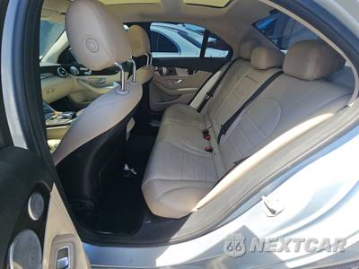2016 Mercedes-Benz C 300 4MATIC - zdjęcie 13 z 32 - miniatura