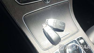 2020 Mercedes-Benz C 300 Sedan - zdjęcie 18 z 31 - miniatura