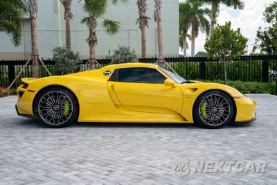 2015 Porsche 918 Spyder - zdjęcie 6 z 20 - miniatura