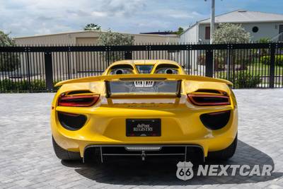 2015 Porsche 918 Spyder - zdjęcie 9 z 20 - miniatura