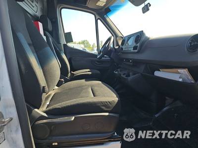 2022 Mercedes-Benz Sprinter 1500 Cargo Van Standard Roof 144.0" WB - zdjęcie 8 z 25 - miniatura