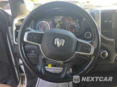 2023 Ram 1500 Big Horn Crew Cab Short Bed - zdjęcie 10 z 34 - miniatura