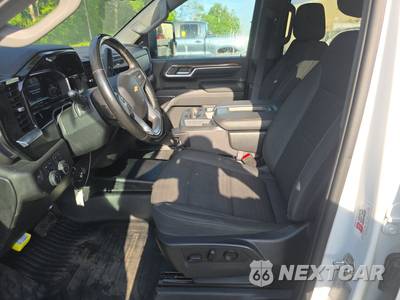 2024 Chevrolet Silverado 3500HD Cab Chassis LT Crew Cab 1LT DRW - zdjęcie 7 z 40 - miniatura