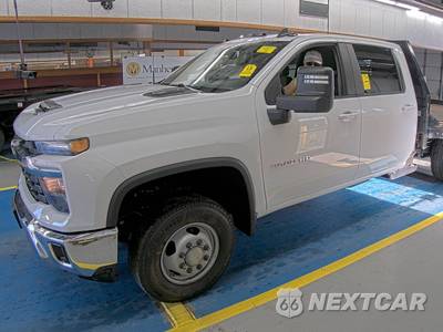 2024 Chevrolet Silverado 3500HD Cab Chassis LT Crew Cab 1LT DRW