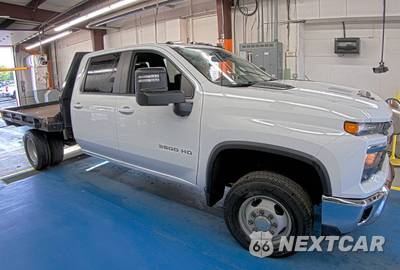 2024 Chevrolet Silverado 3500HD Cab Chassis LT Crew Cab 1LT DRW - zdjęcie 3 z 40 - miniatura