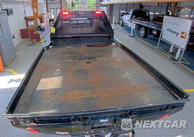 2024 Chevrolet Silverado 3500HD Cab Chassis LT Crew Cab 1LT DRW - zdjęcie 5 z 40 - miniatura