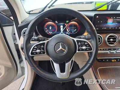 2022 Mercedes-Benz GLC 300 - zdjęcie 10 z 23 - miniatura