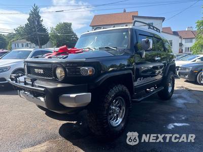 2008 Toyota FJ Cruiser w/Rear Doors