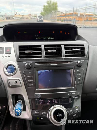 2014 Toyota Prius v Three - zdjęcie 7 z 8 - miniatura