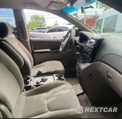 2005 Toyota Sienna LE Minivan 119.3" WB - zdjęcie 7 z 12 - miniatura