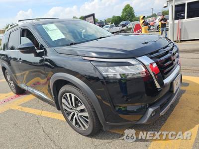 2022 Nissan Pathfinder Platinum - zdjęcie 3 z 23 - miniatura