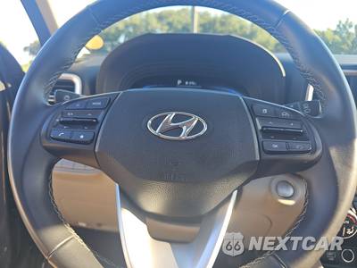 2025 Hyundai Venue SEL - zdjęcie 10 z 17 - miniatura